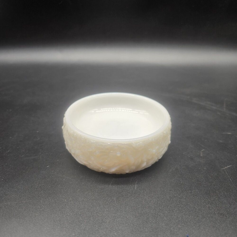 Vintage 1972 AVON Love Nest Milk Glass SOAP DISH Trinket Holder White Floral